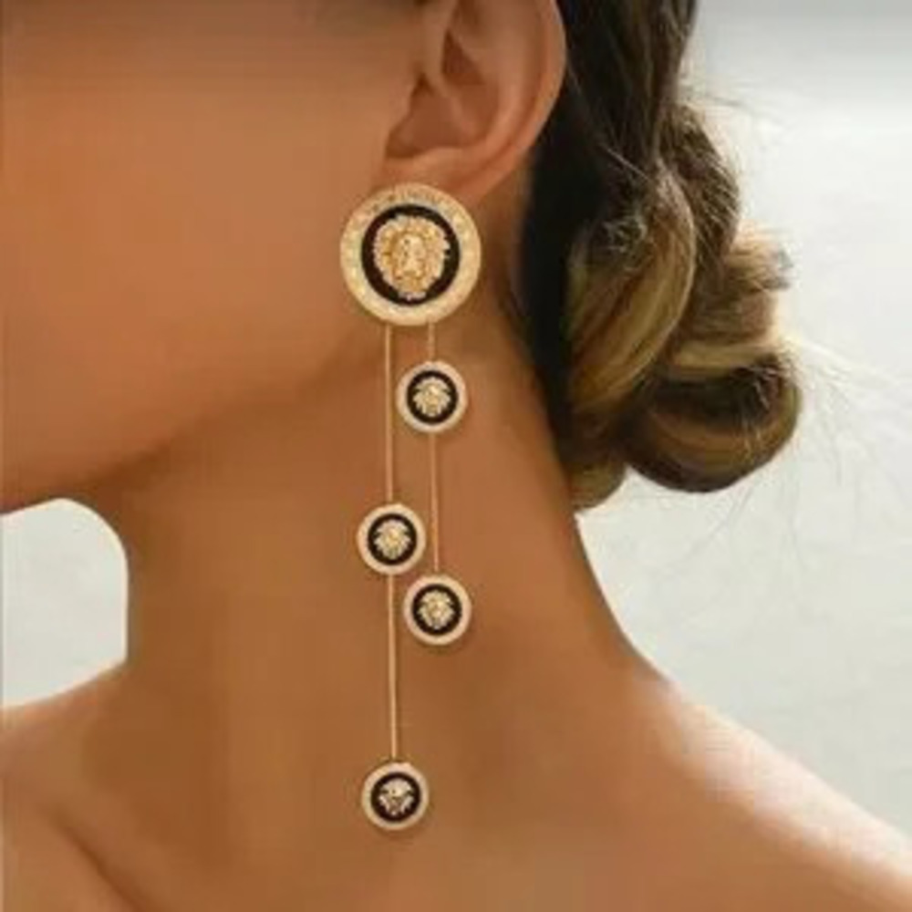 Elegant Gold Lion Tassel Drop Earrings